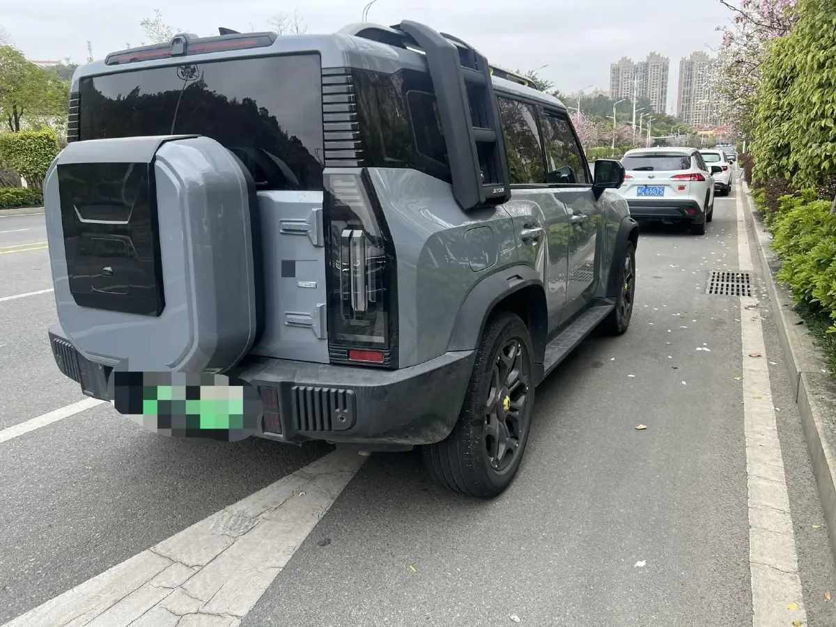 2024 Jetour ShanHai TravellerC-DM 1.5T 156HP L4 3DHT PHEV 43.24KWH,autocango,china used car exporter,china ev exporter,chinese used car exporter,chinese used ev exporter