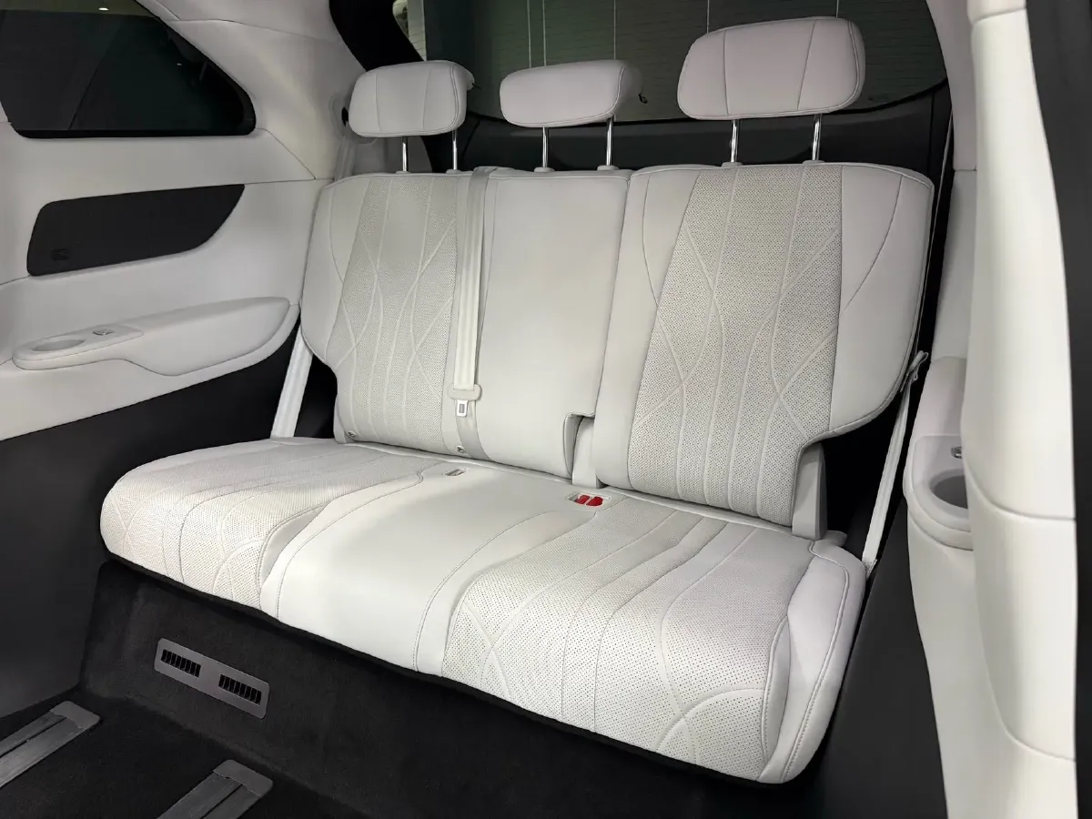 2024 Xpeng X9 BEV 101.5KWH,autocango,china used car exporter,china ev exporter,chinese used car exporter,chinese used ev exporter