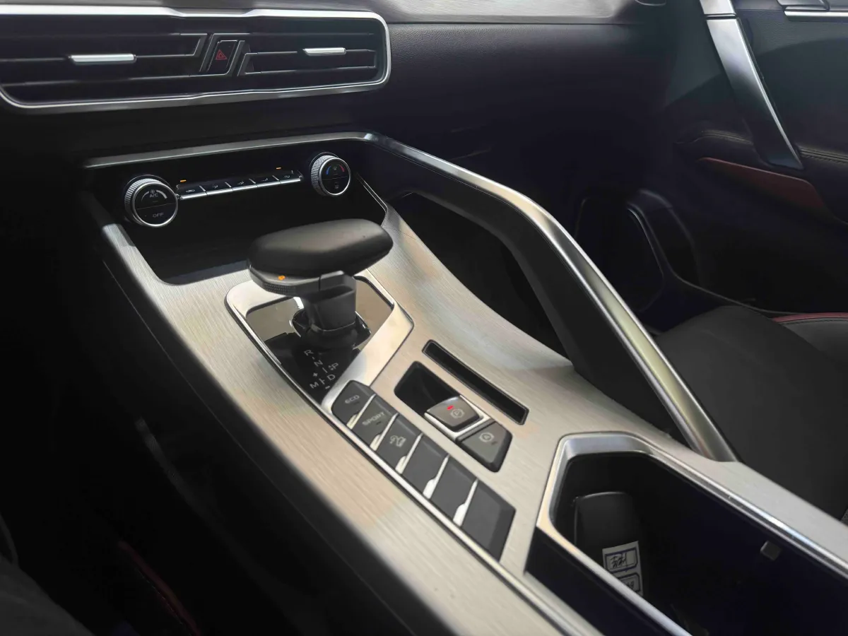 2021 Geely Coolray 1.4T 141HP L4 6DCT,autocango,china used car exporter,china ev exporter,chinese used car exporter,chinese used ev exporter