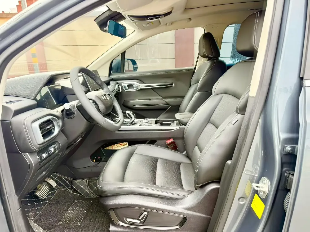 2020 Geely Okavango 1.8T 184HP L4 7DCT,autocango,china used car exporter,china ev exporter,chinese used car exporter,chinese used ev exporter