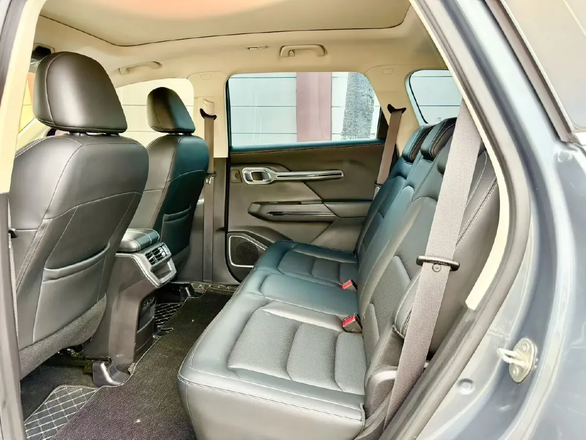 2020 Geely Okavango 1.8T 184HP L4 7DCT,autocango,china used car exporter,china ev exporter,chinese used car exporter,chinese used ev exporter