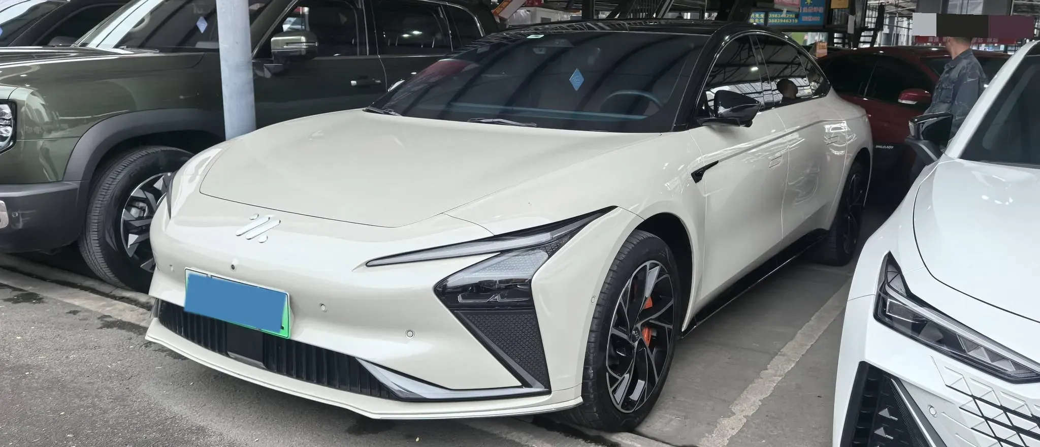 2022 IM L7 BEV 90KWH,autocango,china used car exporter,china ev exporter,chinese used car exporter,chinese used ev exporter