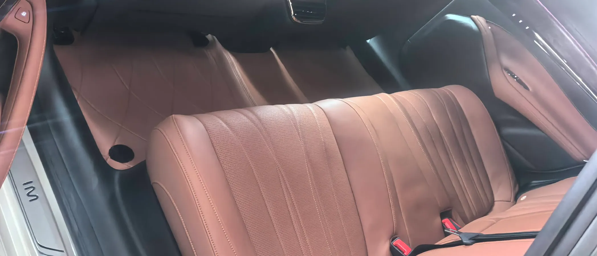 2022 IM L7 BEV 90KWH,autocango,china used car exporter,china ev exporter,chinese used car exporter,chinese used ev exporter