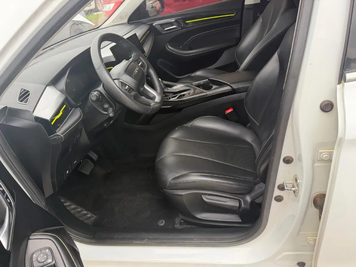 2021 Roewe i5 1.5L 120HP L4 CVT,autocango,china used car exporter,china ev exporter,chinese used car exporter,chinese used ev exporter