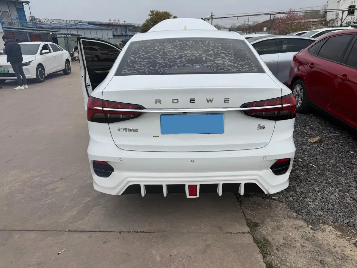 2021 Roewe i5 1.5L 120HP L4 CVT,autocango,china used car exporter,china ev exporter,chinese used car exporter,chinese used ev exporter
