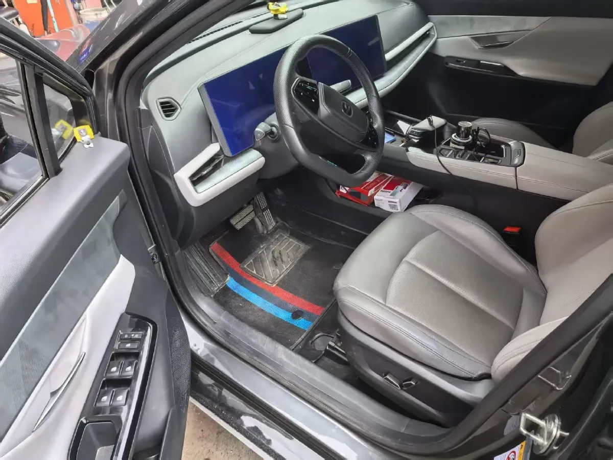 2023 ChangAn UNI-T 1.5T 188HP L4 7DCT,autocango,china used car exporter,china ev exporter,chinese used car exporter,chinese used ev exporter