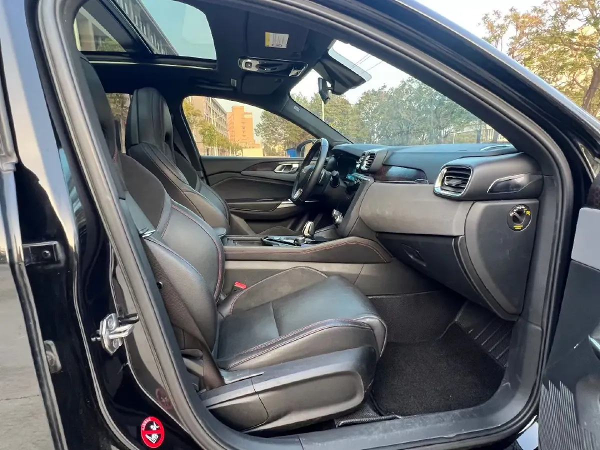 2019 Qoros 5 1.6T 197HP L4 7DCT,autocango,china used car exporter,china ev exporter,chinese used car exporter,chinese used ev exporter