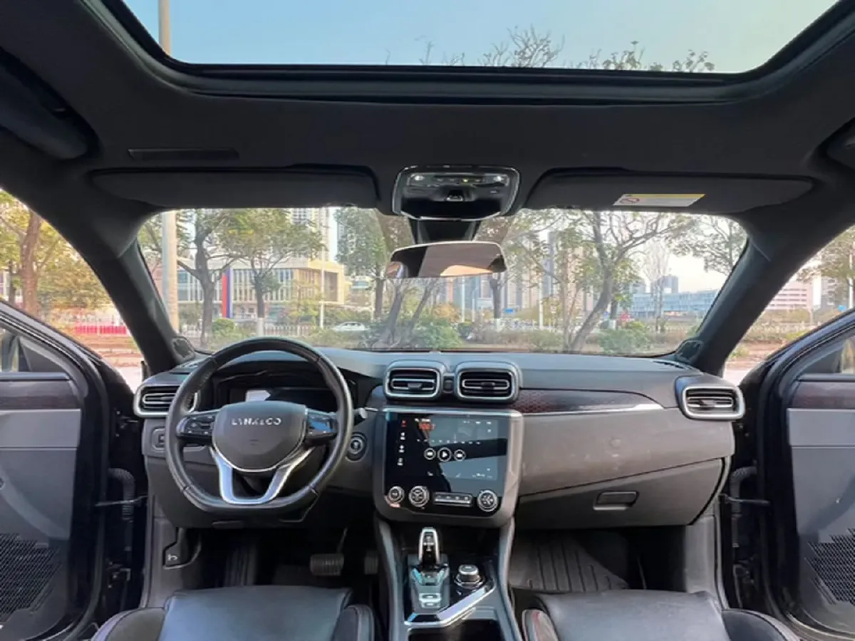 2019 Qoros 5 1.6T 197HP L4 7DCT,autocango,china used car exporter,china ev exporter,chinese used car exporter,chinese used ev exporter