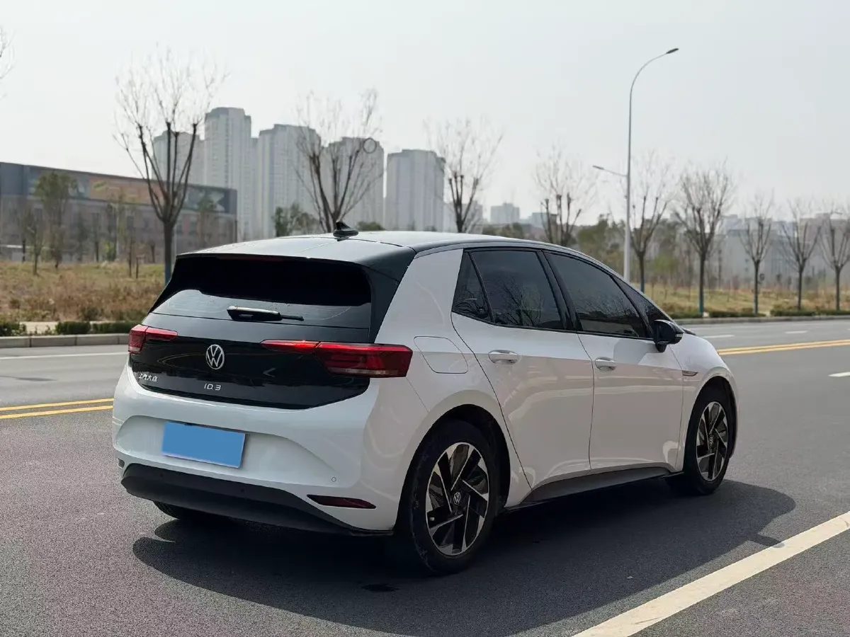 2024 Volkswagen ID.3 BEV 52.8KWH,autocango,china used car exporter,china ev exporter,chinese used car exporter,chinese used ev exporter