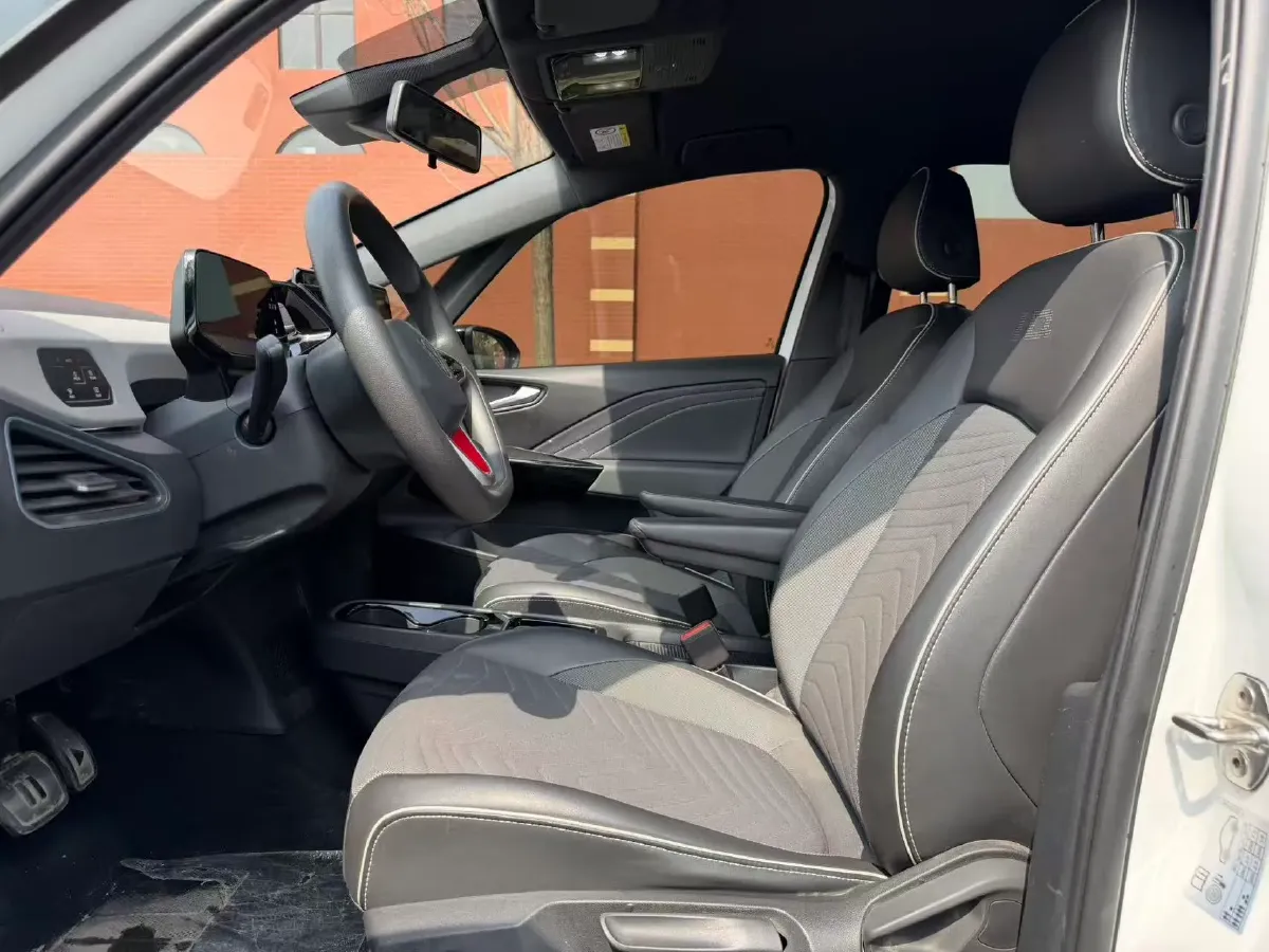 2024 Volkswagen ID.3 BEV 52.8KWH,autocango,china used car exporter,china ev exporter,chinese used car exporter,chinese used ev exporter