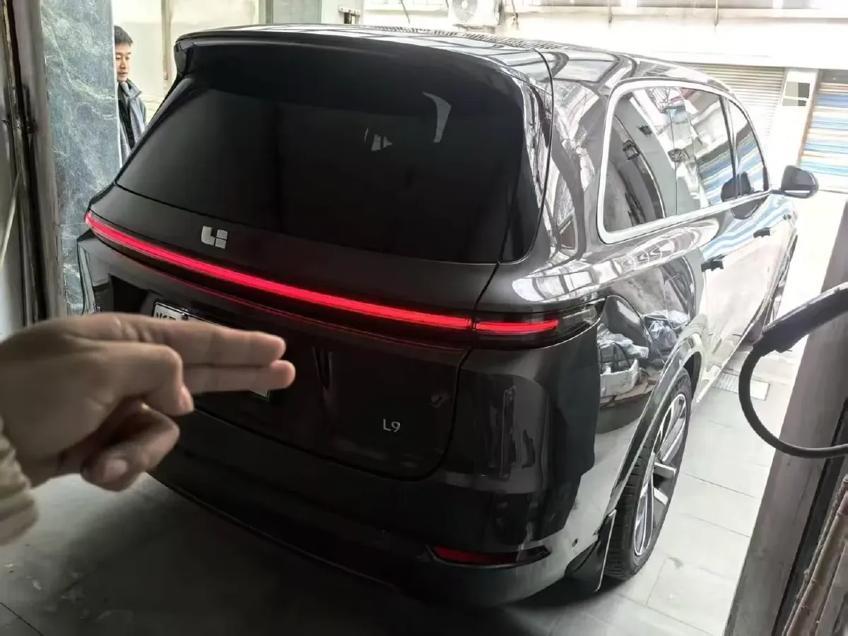 2022 Li L9 Range Extended 154HP REEV 42.6KWH,autocango,china used car exporter,china ev exporter,chinese used car exporter,chinese used ev exporter