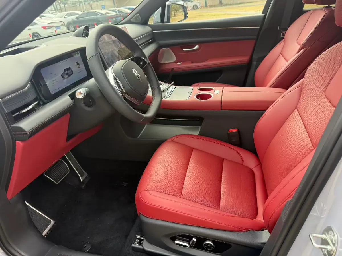 2025 AITO AITO M5 1.5T 152HP L4 REEV 42KWH,autocango,china used car exporter,china ev exporter,chinese used car exporter,chinese used ev exporter