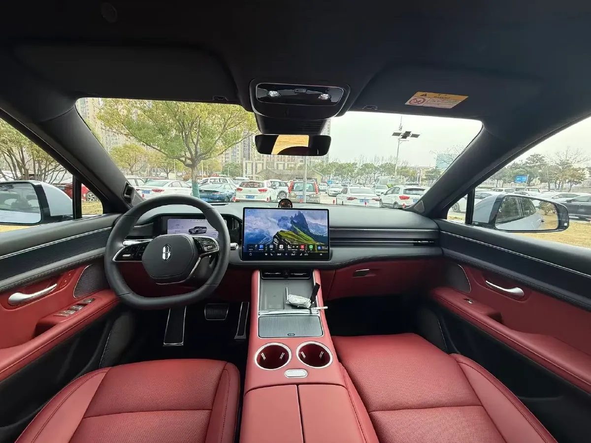 2025 AITO AITO M5 1.5T 152HP L4 REEV 42KWH,autocango,china used car exporter,china ev exporter,chinese used car exporter,chinese used ev exporter