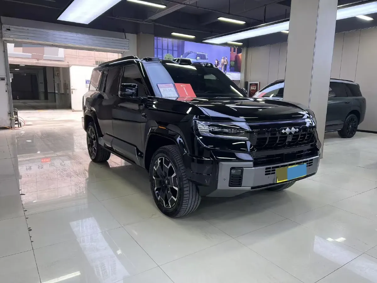 2025 FangChengBao Bao 8 2.0T 245HP L4 E-CVT PHEV 36.8KWH,autocango,china used car exporter,china ev exporter,chinese used car exporter,chinese used ev exporter