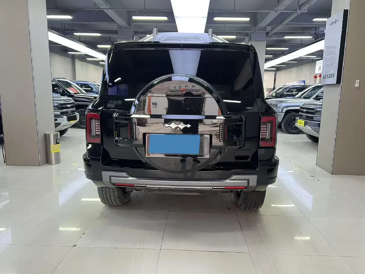 2025 FangChengBao Bao 8 2.0T 245HP L4 E-CVT PHEV 36.8KWH,autocango,china used car exporter,china ev exporter,chinese used car exporter,chinese used ev exporter