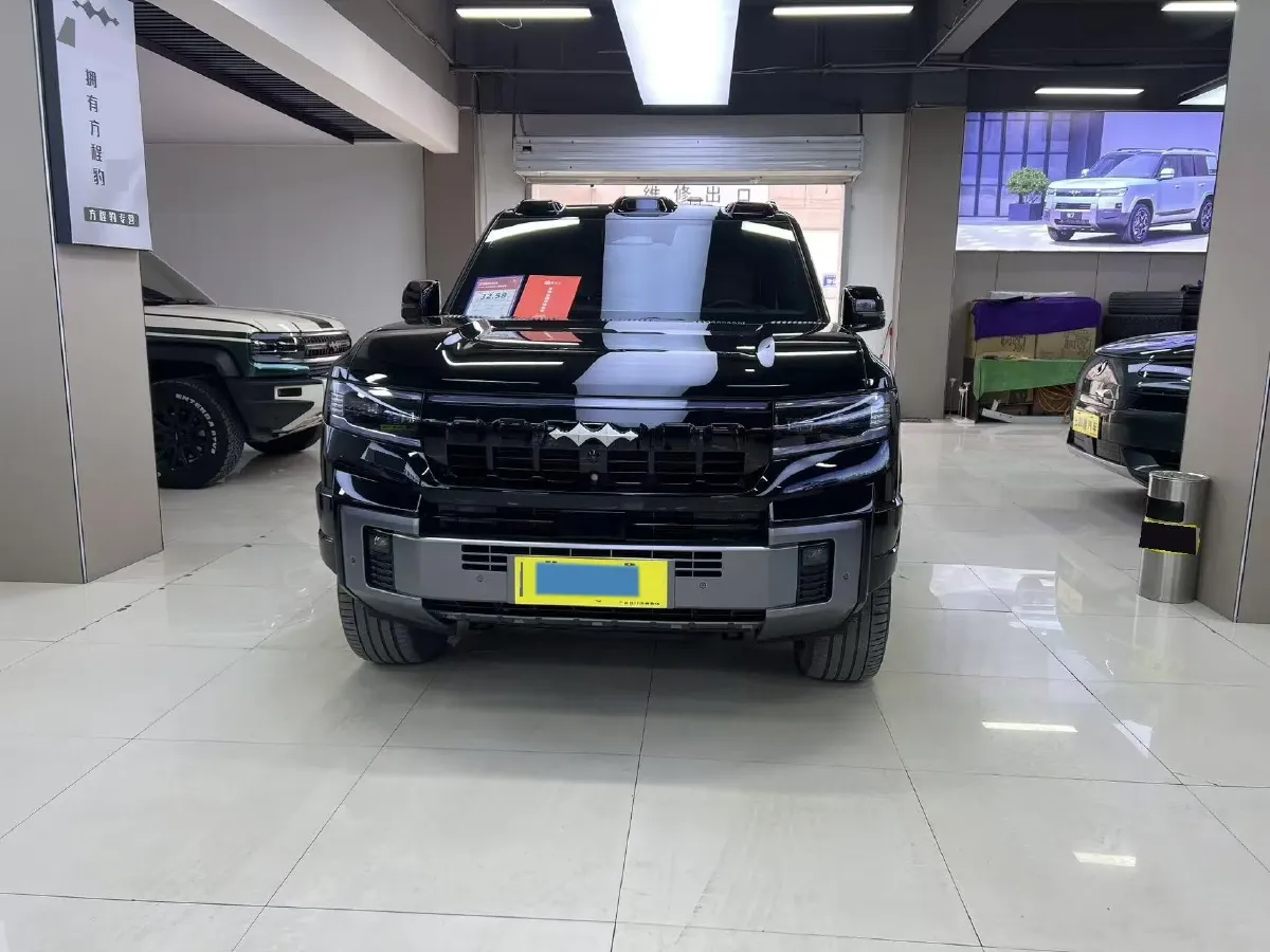 2025 FangChengBao Bao 8 2.0T 245HP L4 E-CVT PHEV 36.8KWH,autocango,china used car exporter,china ev exporter,chinese used car exporter,chinese used ev exporter