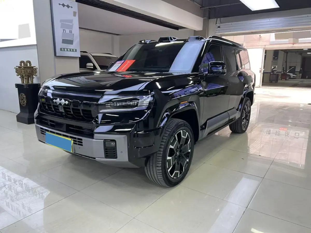 2025 FangChengBao Bao 8 2.0T 245HP L4 E-CVT PHEV 36.8KWH,autocango,china used car exporter,china ev exporter,chinese used car exporter,chinese used ev exporter