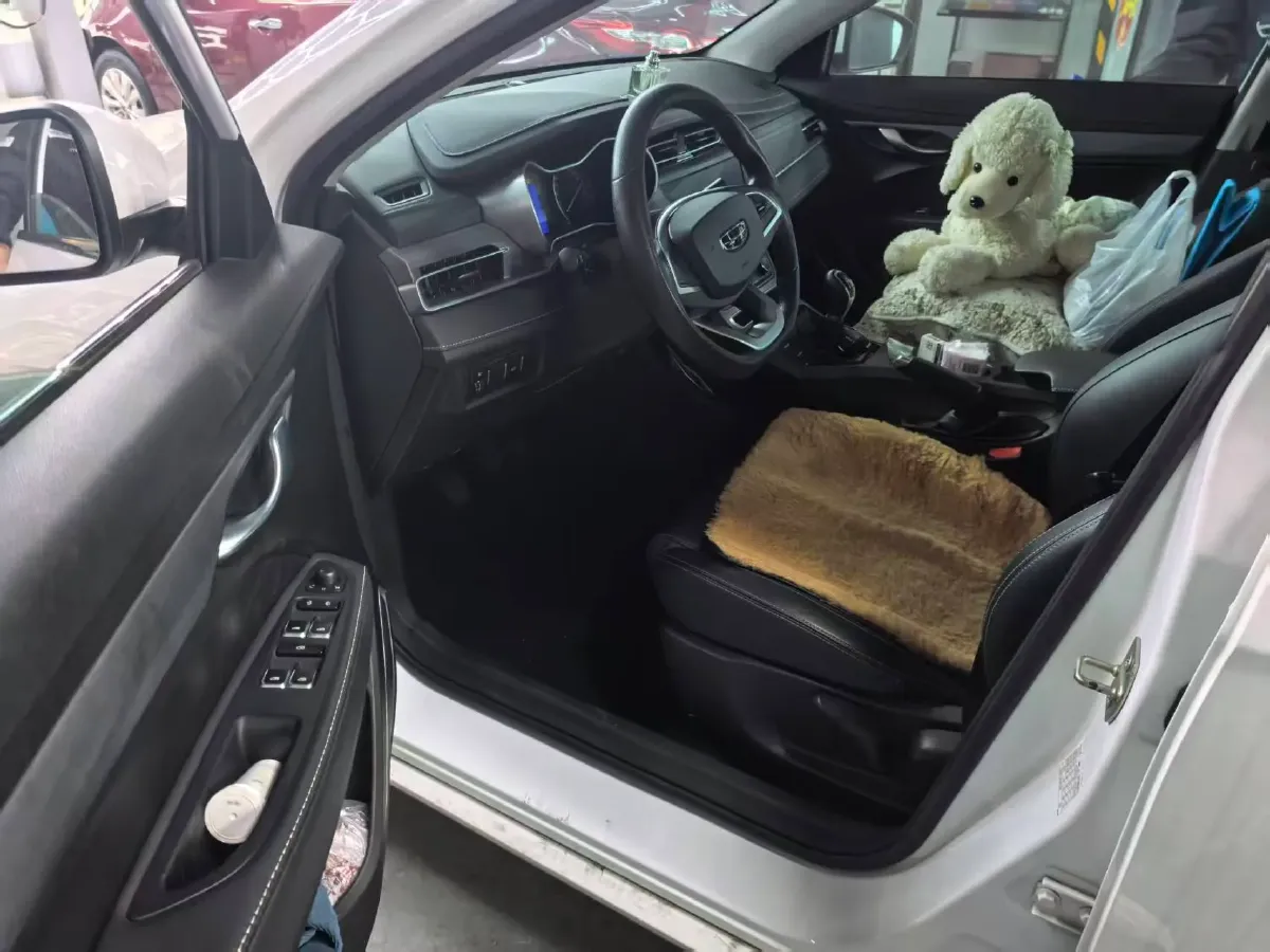 2021 Geely Coolray 1.4T 141HP L4 6MT,autocango,china used car exporter,china ev exporter,chinese used car exporter,chinese used ev exporter