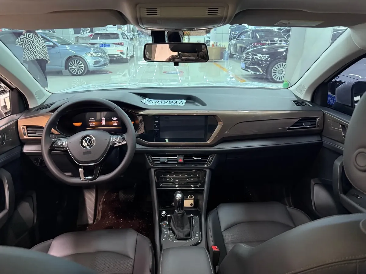 2021 Volkswagen Tharu 1.4T 150HP L4 7DCT,autocango,china used car exporter,china ev exporter,chinese used car exporter,chinese used ev exporter