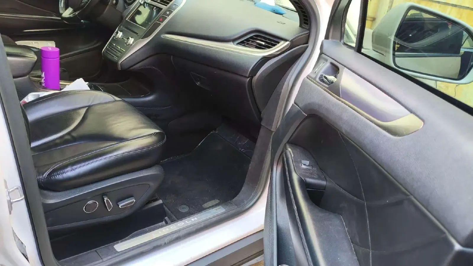 2017 Lincoln MKC 2.0T 203HP L4 6AT,autocango,china used car exporter,china ev exporter,chinese used car exporter,chinese used ev exporter