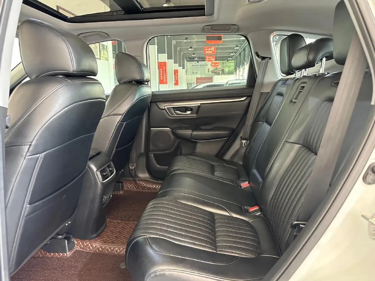 2022 HongQi HS5 2.0T 224HP L4 6AT,autocango,china used car exporter,china ev exporter,chinese used car exporter,chinese used ev exporter