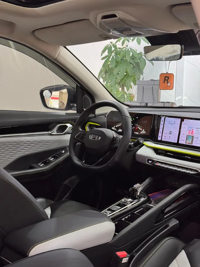 2023 Geely Coolray 1.5T 181HP L4 7DCT,autocango,china used car exporter,china ev exporter,chinese used car exporter,chinese used ev exporter