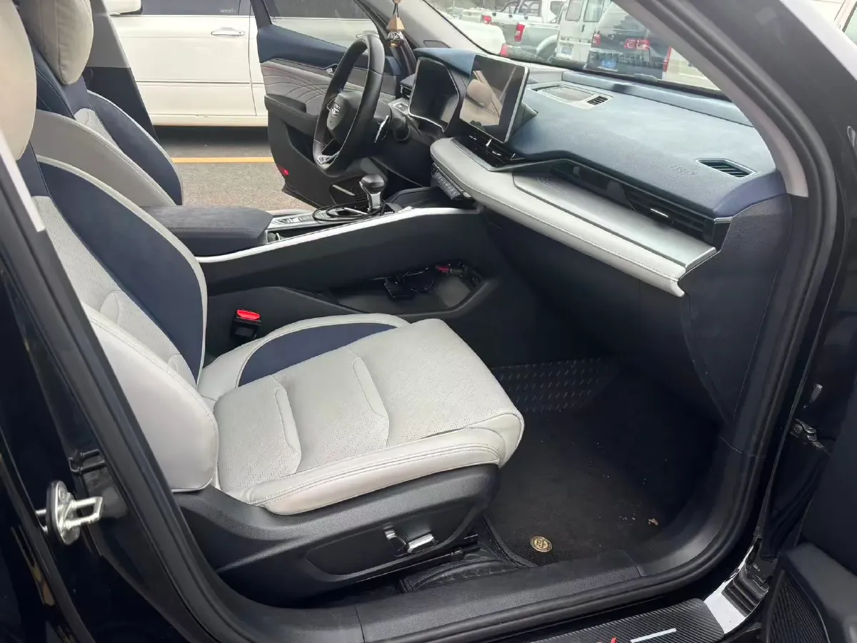 2020 Geely Vision X3 1.5L 109HP L4 CVT,autocango,china used car exporter,china ev exporter,chinese used car exporter,chinese used ev exporter