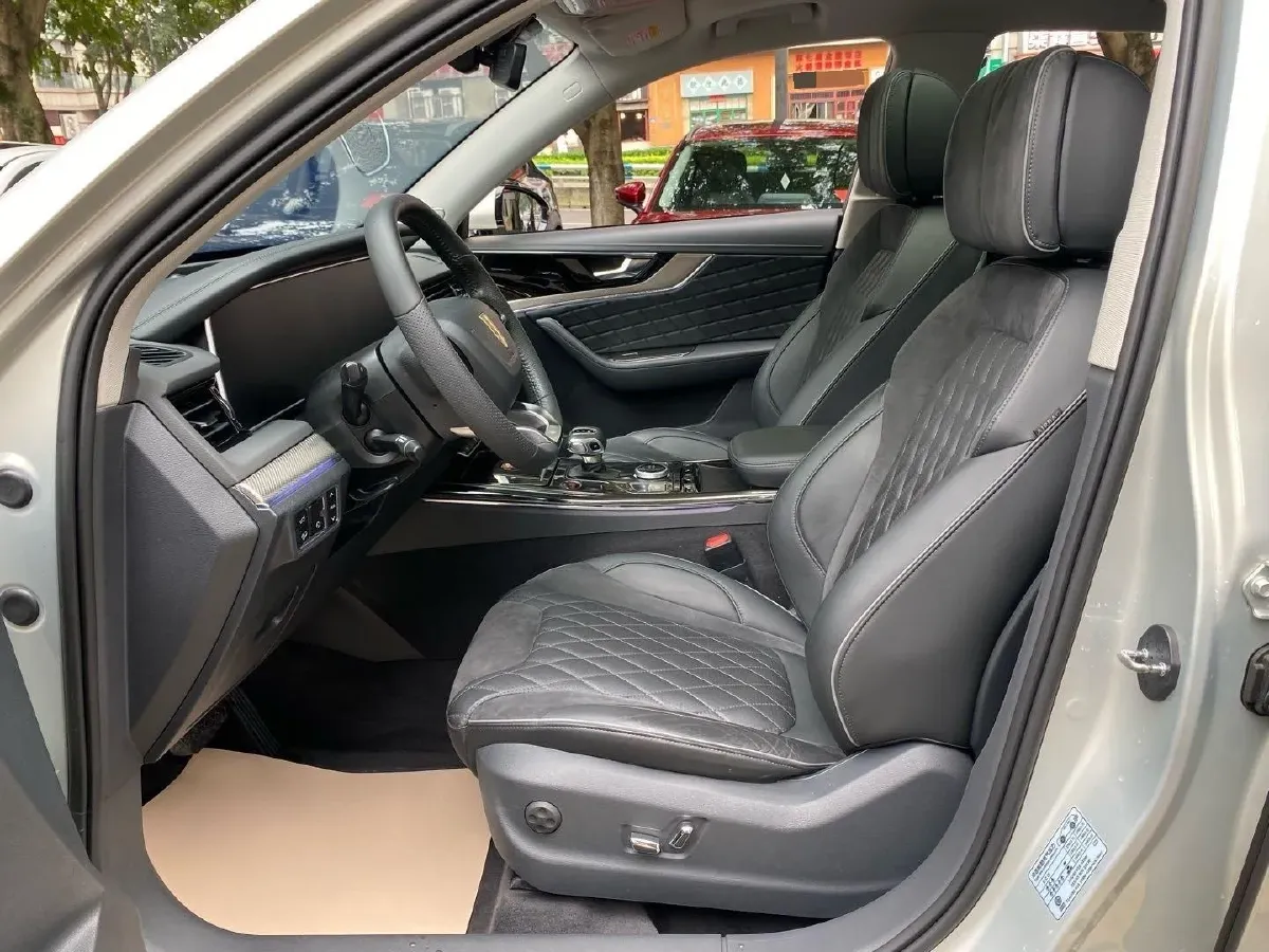 2019 HongQi HS5 2.0T 224HP L4 6AT,autocango,china used car exporter,china ev exporter,chinese used car exporter,chinese used ev exporter