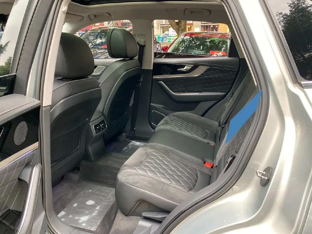 2019 HongQi HS5 2.0T 224HP L4 6AT,autocango,china used car exporter,china ev exporter,chinese used car exporter,chinese used ev exporter