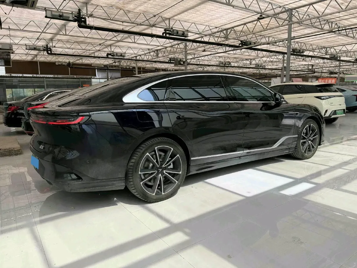 2024 Voyah ZhuiGuang 1.5T 136HP L4 PHEV 43KWH,autocango,china used car exporter,china ev exporter,chinese used car exporter,chinese used ev exporter