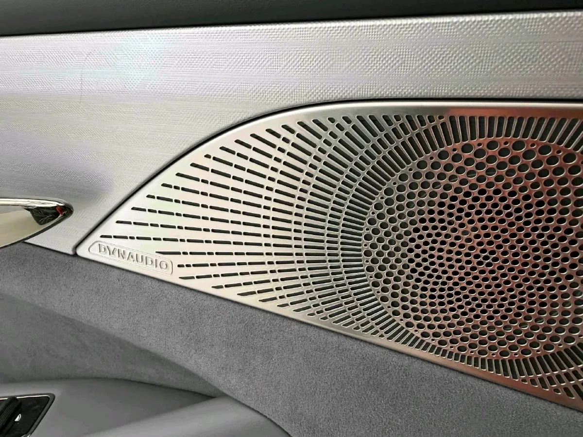 2024 Voyah ZhuiGuang 1.5T 136HP L4 PHEV 43KWH,autocango,china used car exporter,china ev exporter,chinese used car exporter,chinese used ev exporter