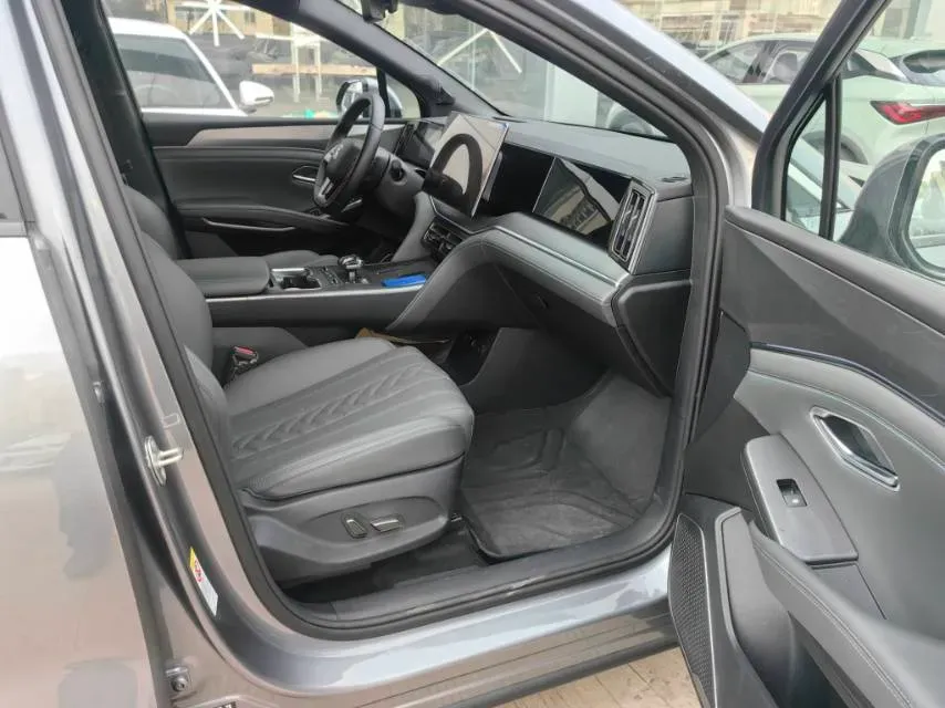 2025 BYD SongL DM-i 1.5L 101HP L4 E-CVT PHEV 26.6KWH,autocango,china used car exporter,china ev exporter,chinese used car exporter,chinese used ev exporter