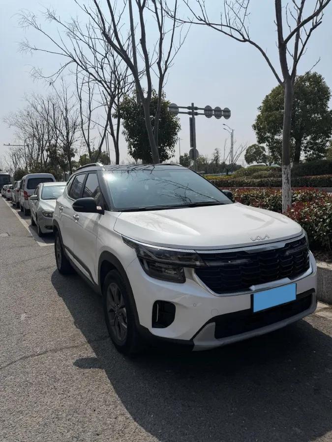 2023 Kia Seltos 1.5L 115HP L4 CVT,autocango,china used car exporter,china ev exporter,chinese used car exporter,chinese used ev exporter