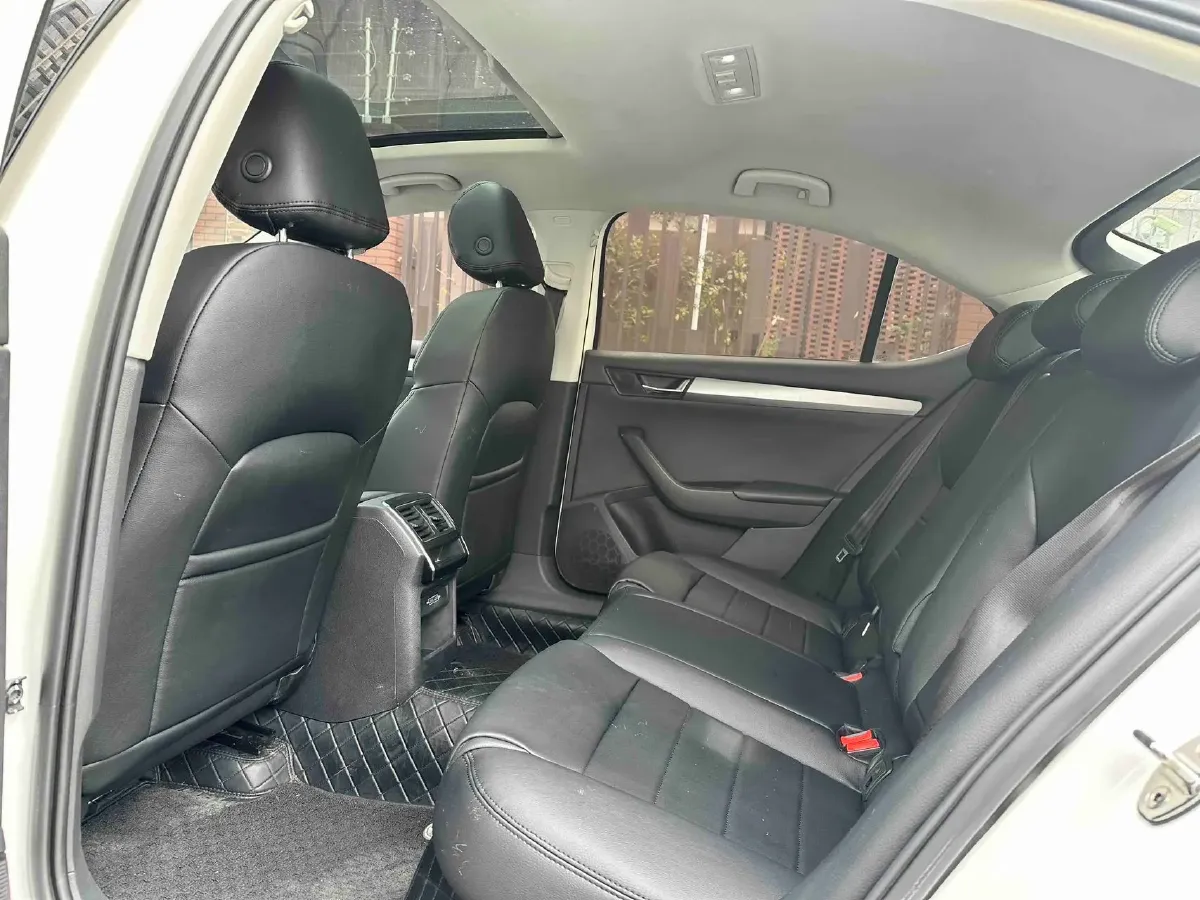 2018 Nissan Terra 2.5L 184HP L4 7AT,autocango,china used car exporter,china ev exporter,chinese used car exporter,chinese used ev exporter