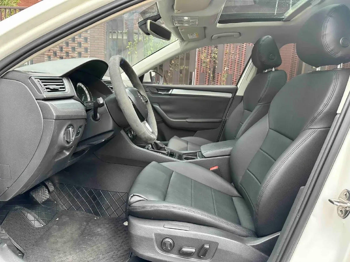 2018 Nissan Terra 2.5L 184HP L4 7AT,autocango,china used car exporter,china ev exporter,chinese used car exporter,chinese used ev exporter