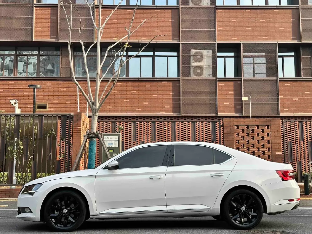 2018 Nissan Terra 2.5L 184HP L4 7AT,autocango,china used car exporter,china ev exporter,chinese used car exporter,chinese used ev exporter