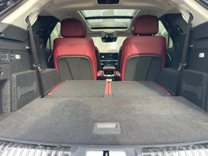 2022 HongQi E-HS9 BEV 120KWH,autocango,china used car exporter,china ev exporter,chinese used car exporter,chinese used ev exporter