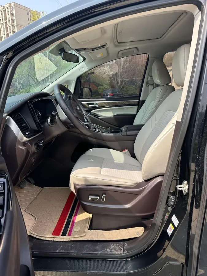 2021 GAC Trumpchi M8 2.0T 252HP L4 8AT,autocango,china used car exporter,china ev exporter,chinese used car exporter,chinese used ev exporter