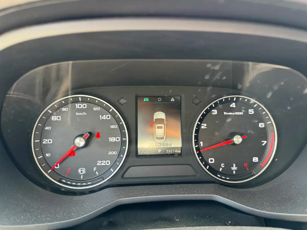 2020 Roewe i5 1.5L 120HP L4 CVT,autocango,china used car exporter,china ev exporter,chinese used car exporter,chinese used ev exporter