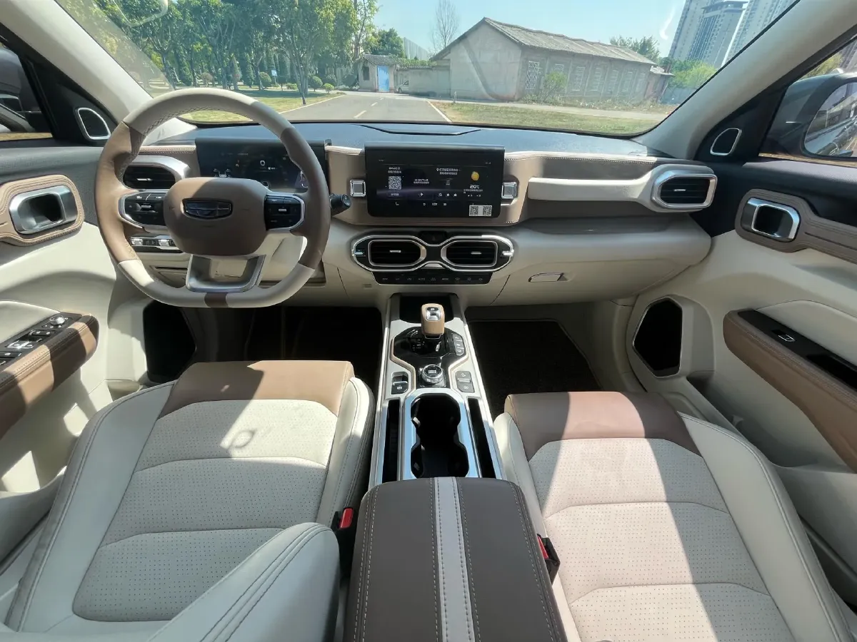 2020 Geely ICON 1.5T 177HP L3 7DCT,autocango,china used car exporter,china ev exporter,chinese used car exporter,chinese used ev exporter