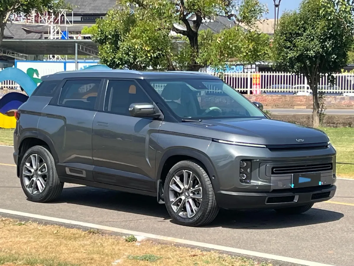 2020 Geely ICON 1.5T 177HP L3 7DCT,autocango,china used car exporter,china ev exporter,chinese used car exporter,chinese used ev exporter