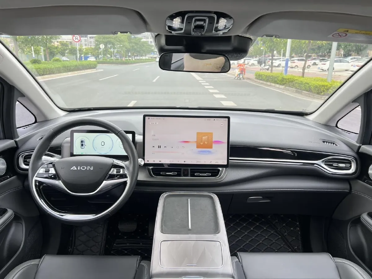 2024 Chevrolet EquinoxPlus 1.5T 180HP L4 2DHT PHEV 24.4KWH,autocango,china used car exporter,china ev exporter,chinese used car exporter,chinese used ev exporter