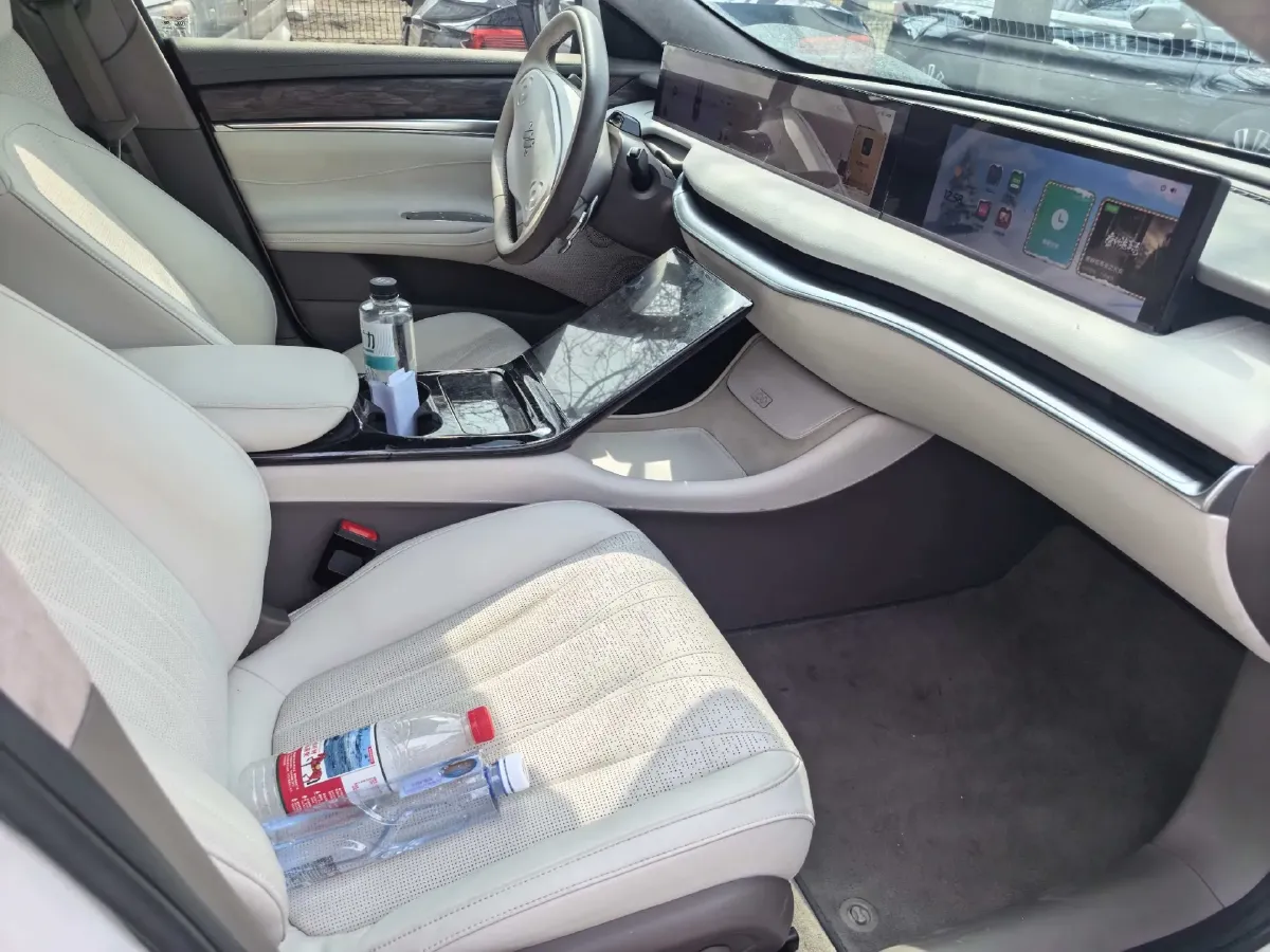 2022 IM L7 BEV 90KWH,autocango,china used car exporter,china ev exporter,chinese used car exporter,chinese used ev exporter