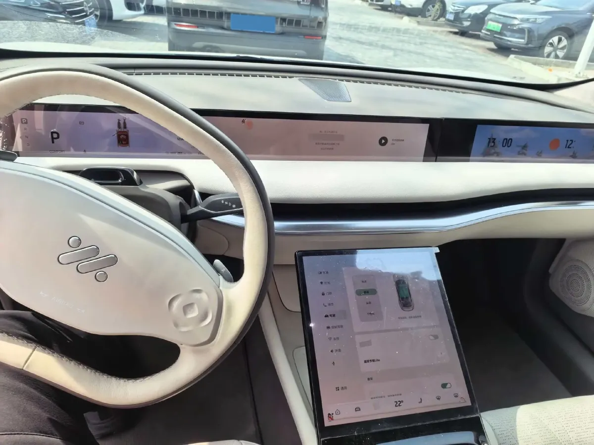 2022 IM L7 BEV 90KWH,autocango,china used car exporter,china ev exporter,chinese used car exporter,chinese used ev exporter