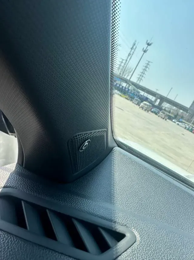 2021 Volkswagen T-Roc 1.4T 150HP L4 7DCT,autocango,china used car exporter,china ev exporter,chinese used car exporter,chinese used ev exporter