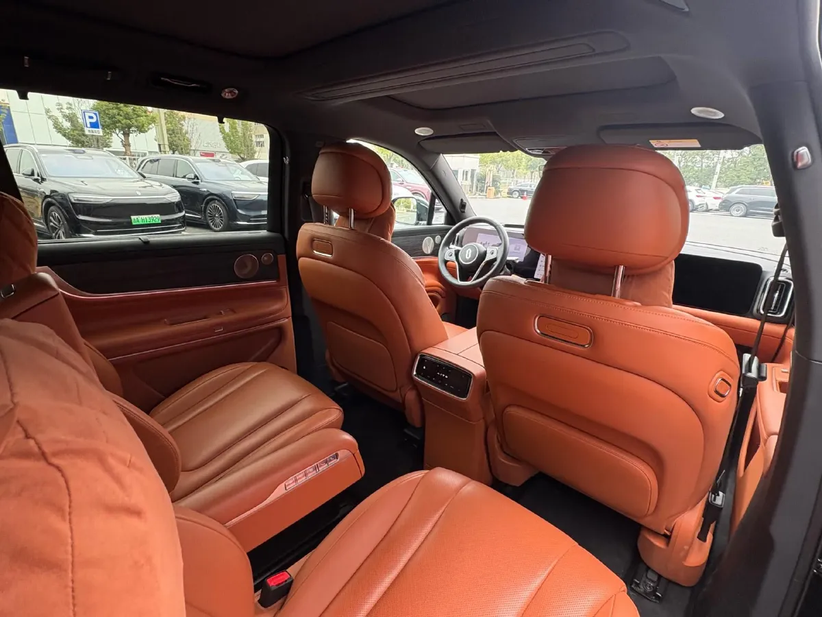 2024 AITO AITO M9 1.5T 152HP L4 REEV 42KWH,autocango,china used car exporter,china ev exporter,chinese used car exporter,chinese used ev exporter