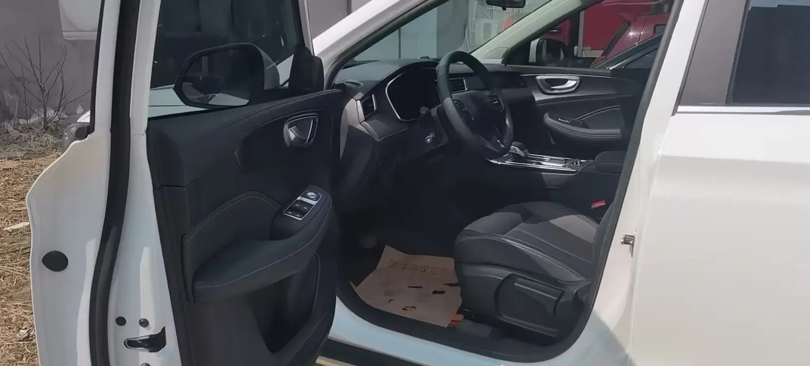 2023 Roewe RX5 1.5T 181HP L4 7DCT,autocango,china used car exporter,china ev exporter,chinese used car exporter,chinese used ev exporter