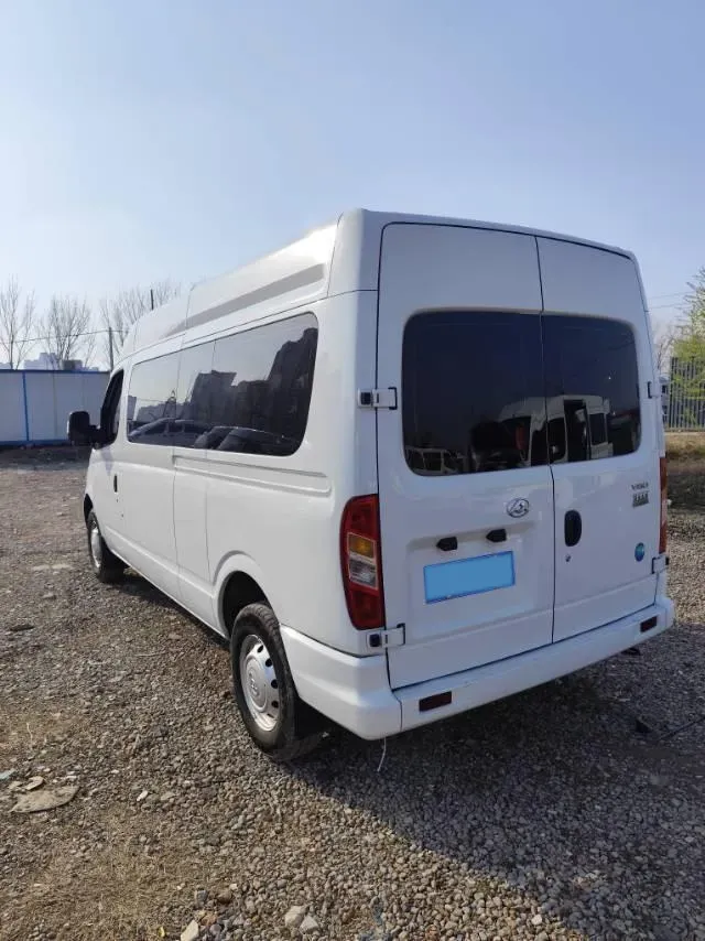 2021 MAXUS XinTu V80 2.0T 127HP L4 6MT,autocango,china used car exporter,china ev exporter,chinese used car exporter,chinese used ev exporter