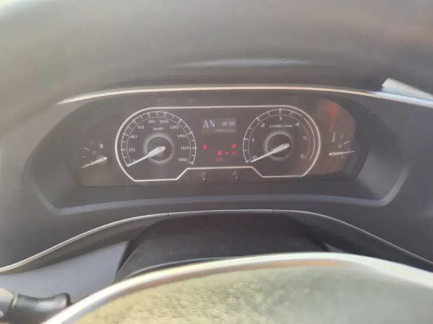 2021 MAXUS XinTu V80 2.0T 127HP L4 6MT,autocango,china used car exporter,china ev exporter,chinese used car exporter,chinese used ev exporter