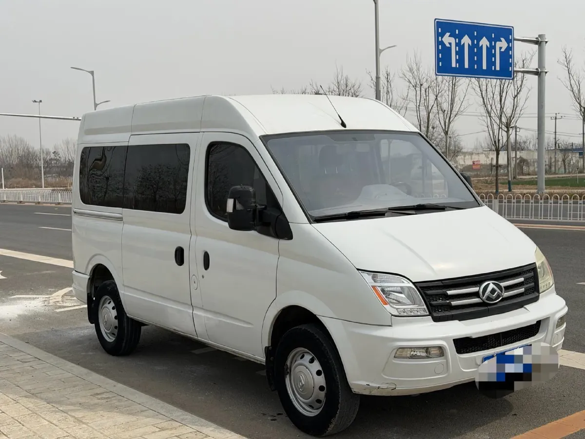 2021 MAXUS XinTu V80 2.0T 139HP L4 6MT,autocango,china used car exporter,china ev exporter,chinese used car exporter,chinese used ev exporter
